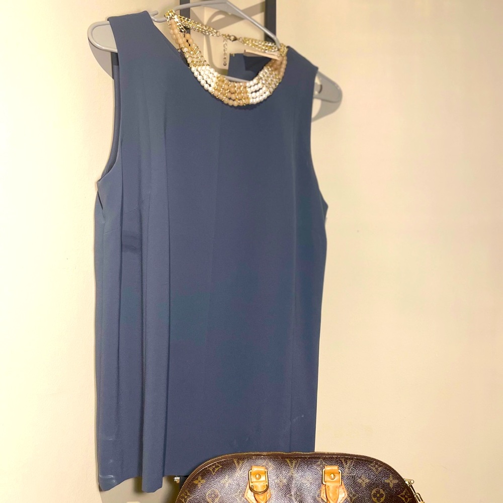 Loft business shirt ! Small red and white marks.